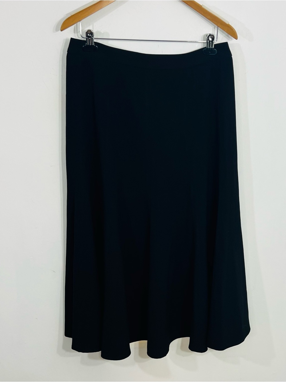 Dalia Black A Line Flowing Midi Skirt Minimalist Classic Everyday Wear Size 10